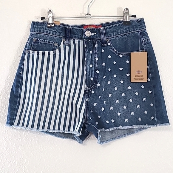 *NWT* DICKIES Stars & Stripes Print 5-Pocket Shorts, size 3/26 - Picture 1 of 6